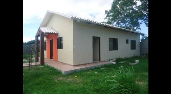 Casa en VentaBarrio Magisterio Sur, A 13 cuadras de la Av. Santos Dumont entre 6to y 7mo Anillo Foto 1