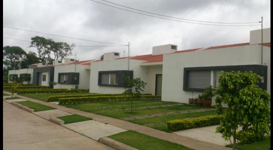 Casa en VentaCARRETERA ANTIGUA A COCHABAMBA Km 9 3 dormitorios 2 baños 2 parqueos Foto 1