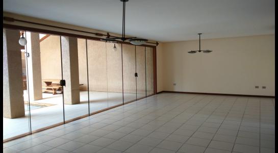 En Alquiler a $us 2,500 Foto 2