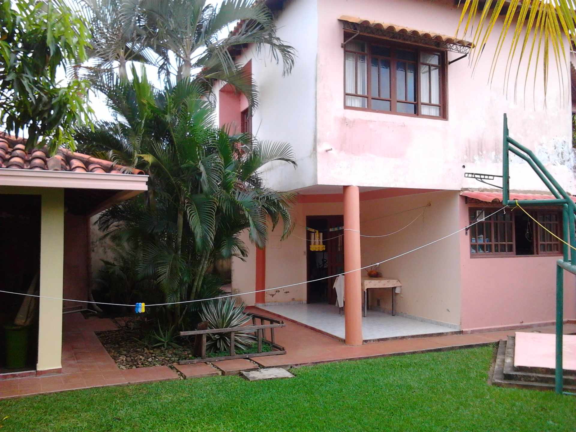 Casa en VentaCalle Rafael Arteaga No 104, a una cuadra de Av. Bolivar. 14 dormitorios 5 baños 1 parqueos Foto 9