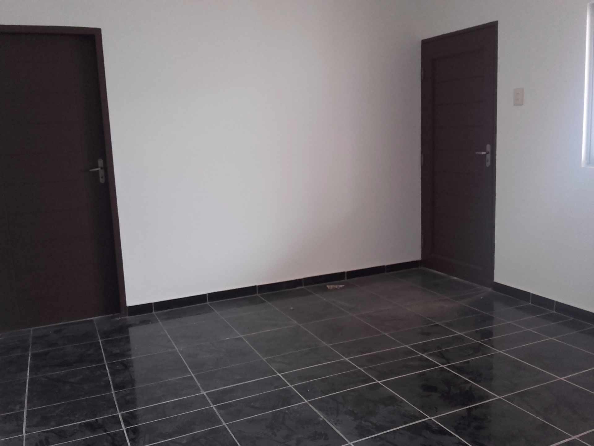 Casa en Entre 3er y 4to anillo Norte en Santa Cruz de la Sierra 5 dormitorios 3 baños 3 parqueos Foto 7