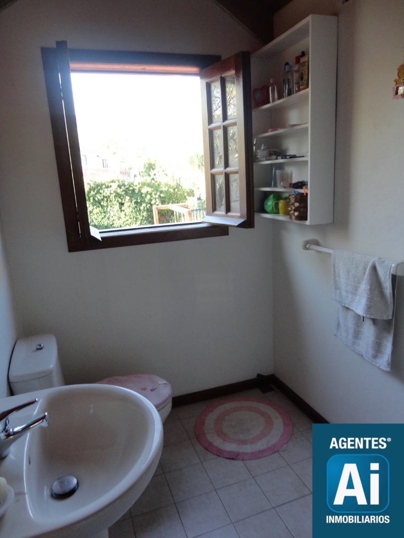 Casa en Umamanta en La Paz 4 dormitorios 5 baños 3 parqueos Foto 11