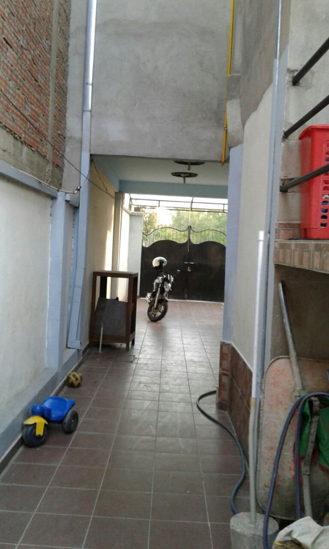 Departamento en Sarco en Cochabamba 3 dormitorios 1 baños 1 parqueos Foto 4