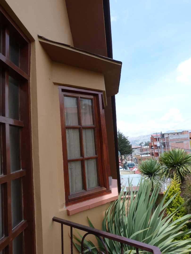 Casa en Chasquipampa en La Paz 4 dormitorios 5 baños 2 parqueos Foto 6