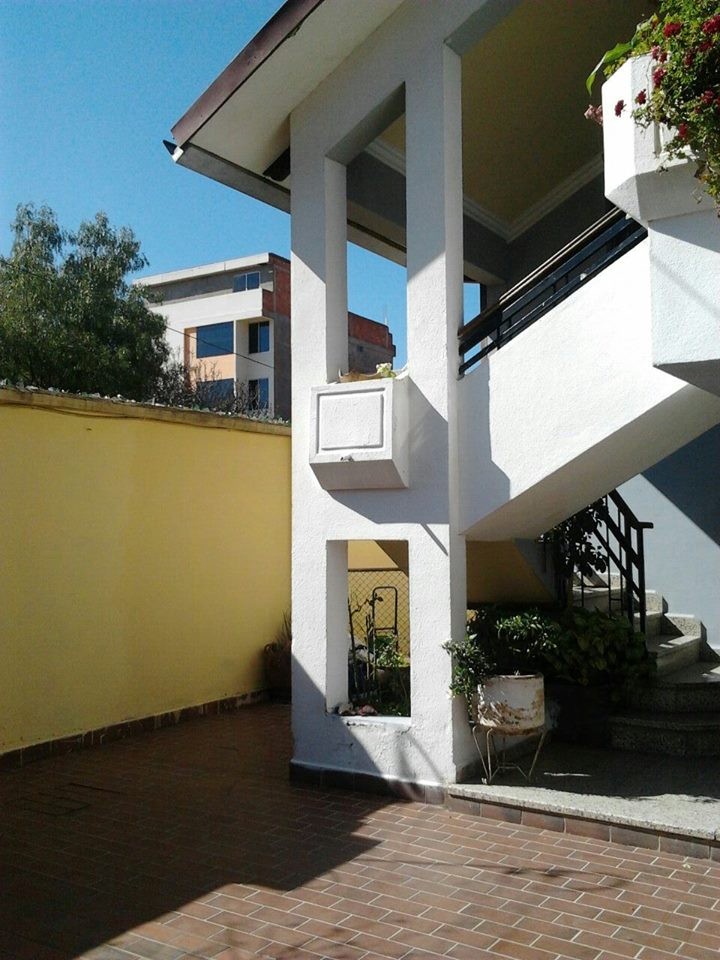 Casa Zona Parque Mariscal Santa Cruz Foto 4