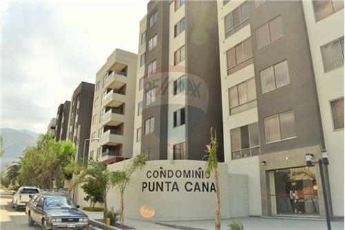 En Alquiler a $us 250 Foto 1