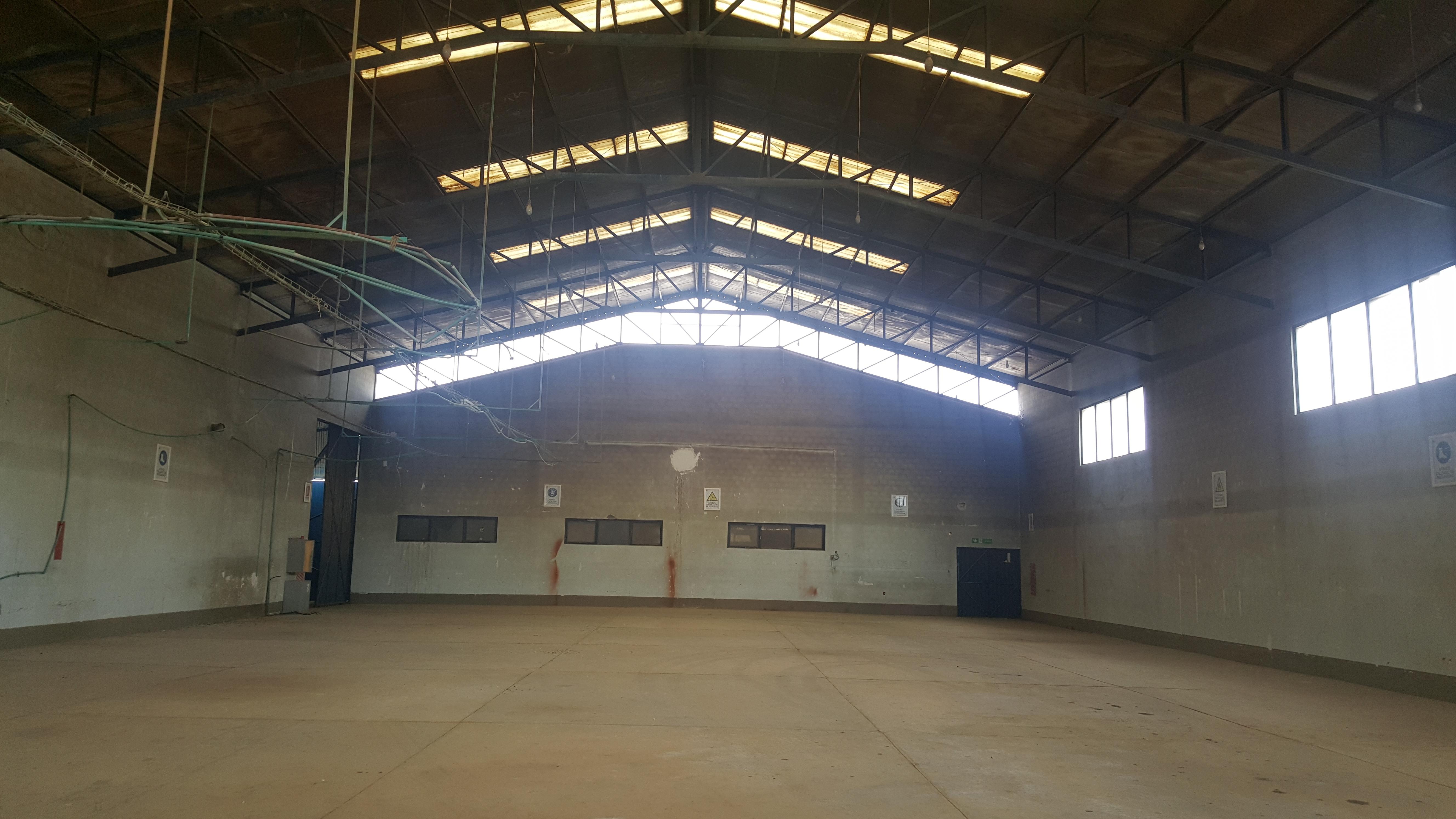 Galpón en AlquilerFINAL AVENIDA COCHABAMBA, ZONA FRANCA INDUSTRIAL EL ALTO Foto 1