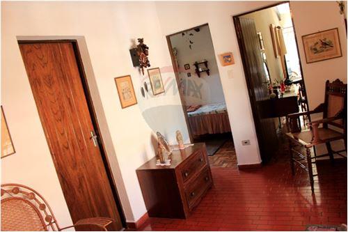 Casa en Muyurina en Cochabamba 2 dormitorios 6 baños 1 parqueos Foto 33