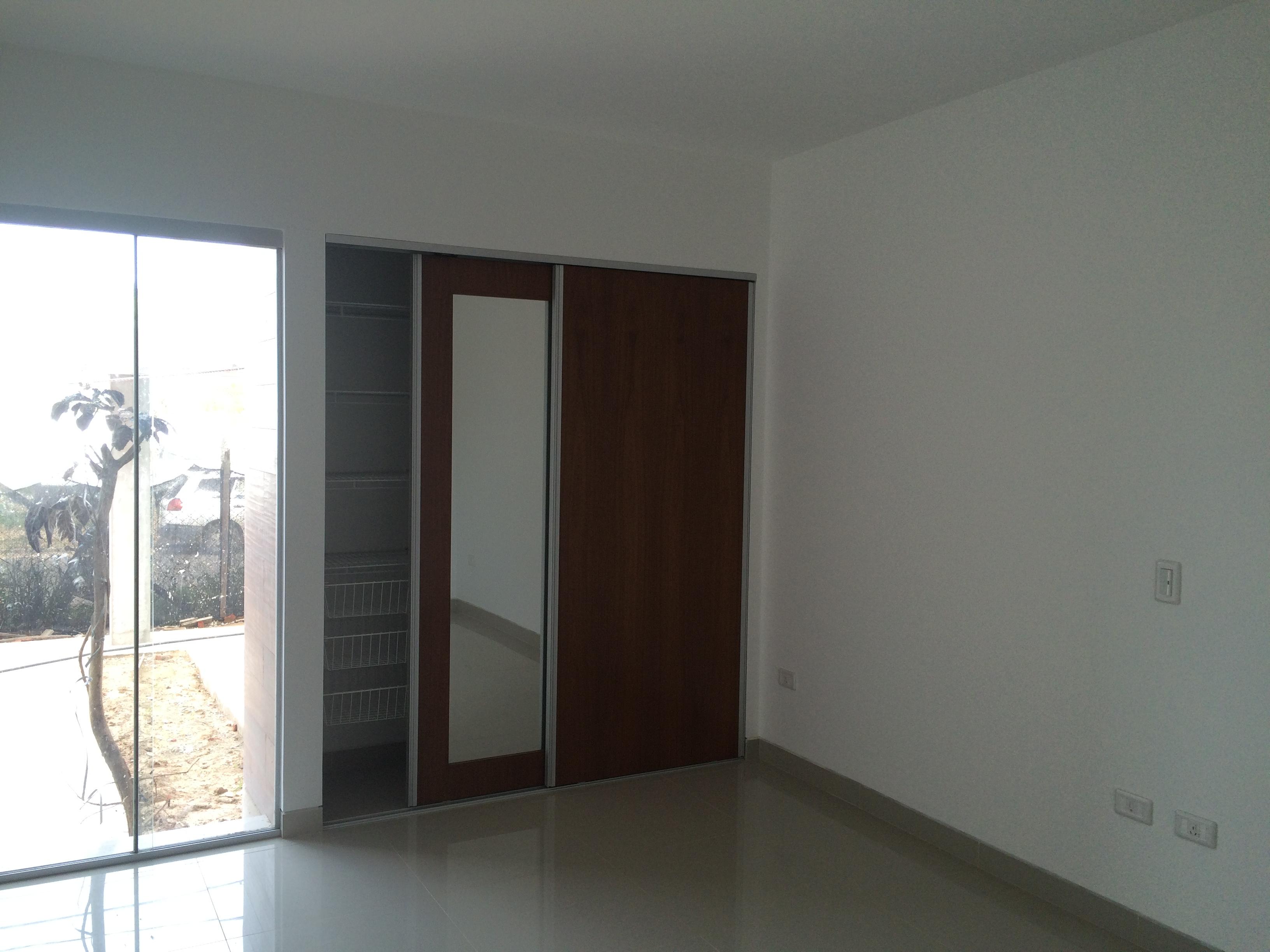 Departamento en VentaDOBLE VIA LA GUARDIA ANTES DEL 4º ANILLO 3 dormitorios 4 baños 2 parqueos Foto 10