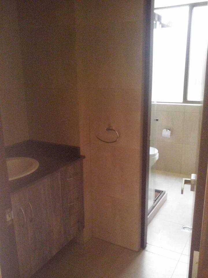 Departamento en AlquilerAv fuerza naval Foto 6