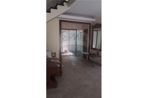 Casa en Entre 3er y 4to anillo Oeste en Santa Cruz de la Sierra  4 baños  Foto 10