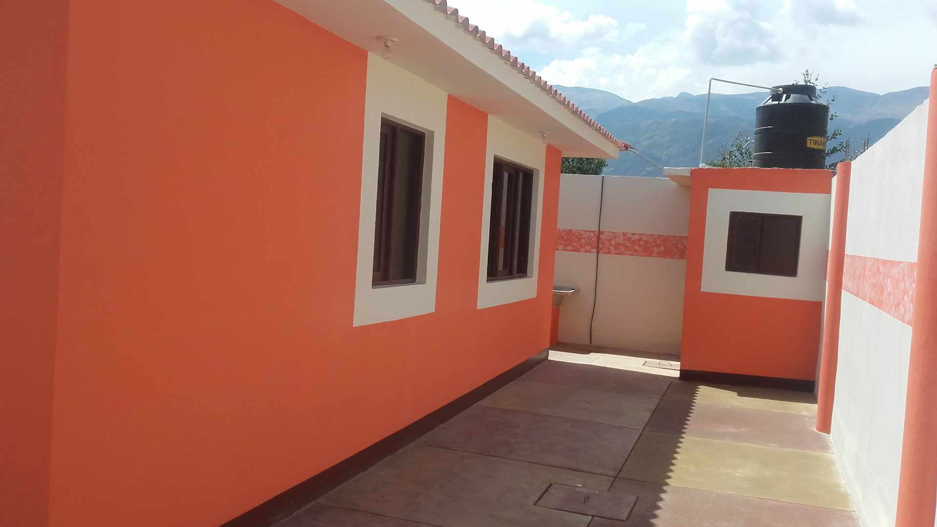 Casa en Quillacollo en Cochabamba 4 dormitorios 2 baños 2 parqueos Foto 9
