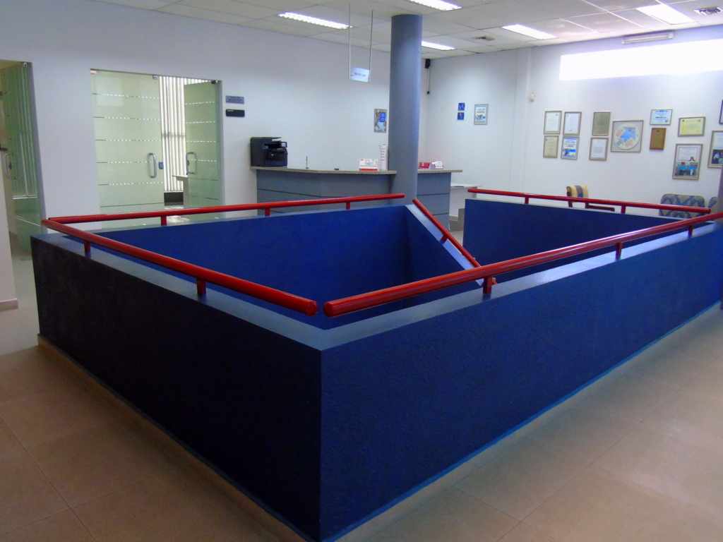 Oficina en VentaCalle Padre Joaquin de Velasco Nº 39 entre 1er. y 2do. Anillo 10 dormitorios 5 baños  Foto 1