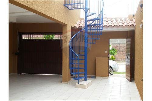 Casa en Alquiler4to Anillo - Radial 26, C/ # 2 5 dormitorios 3 baños  Foto 15