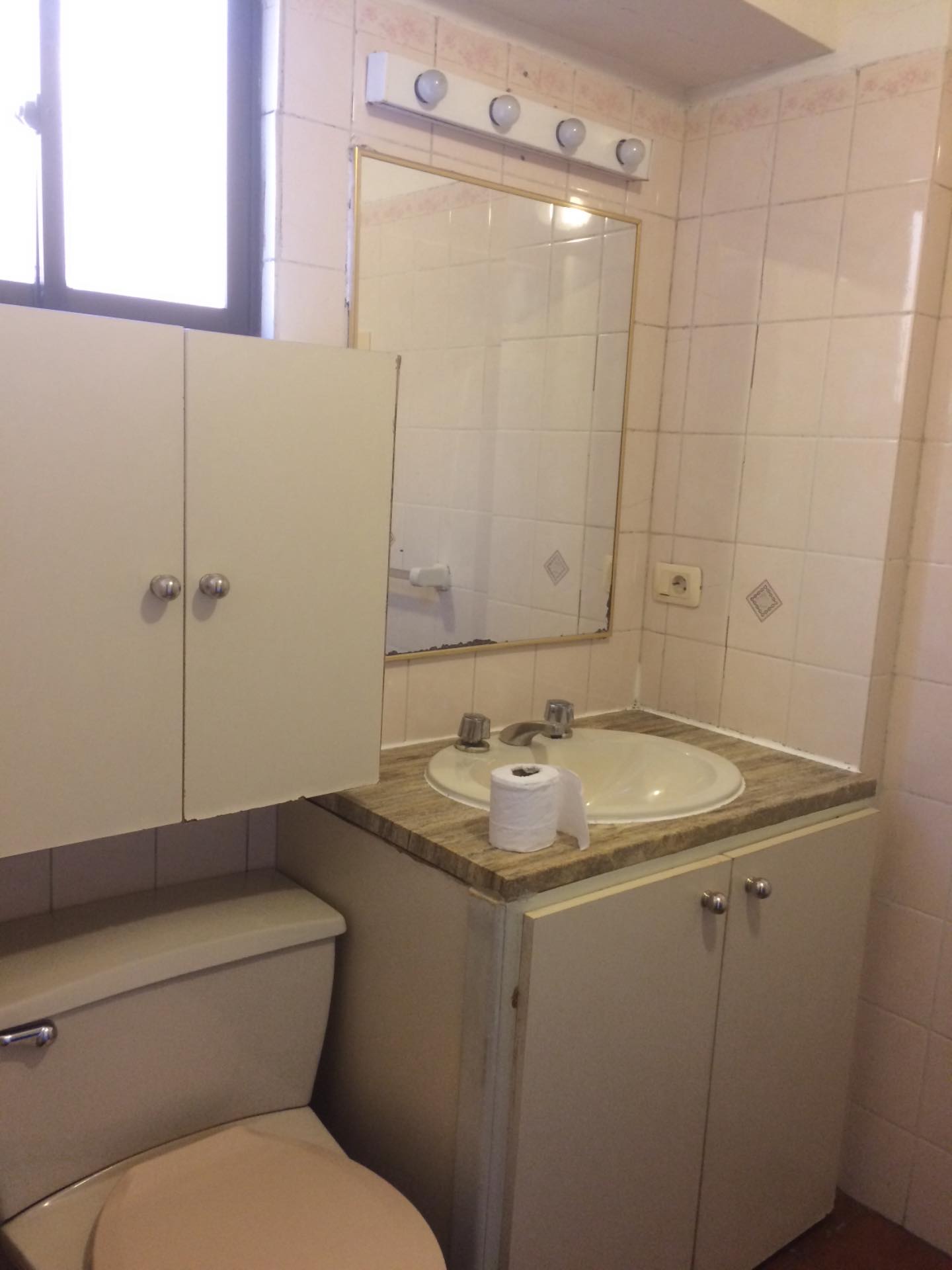 Departamento en Calacoto en La Paz 3 dormitorios 4 baños 2 parqueos Foto 3