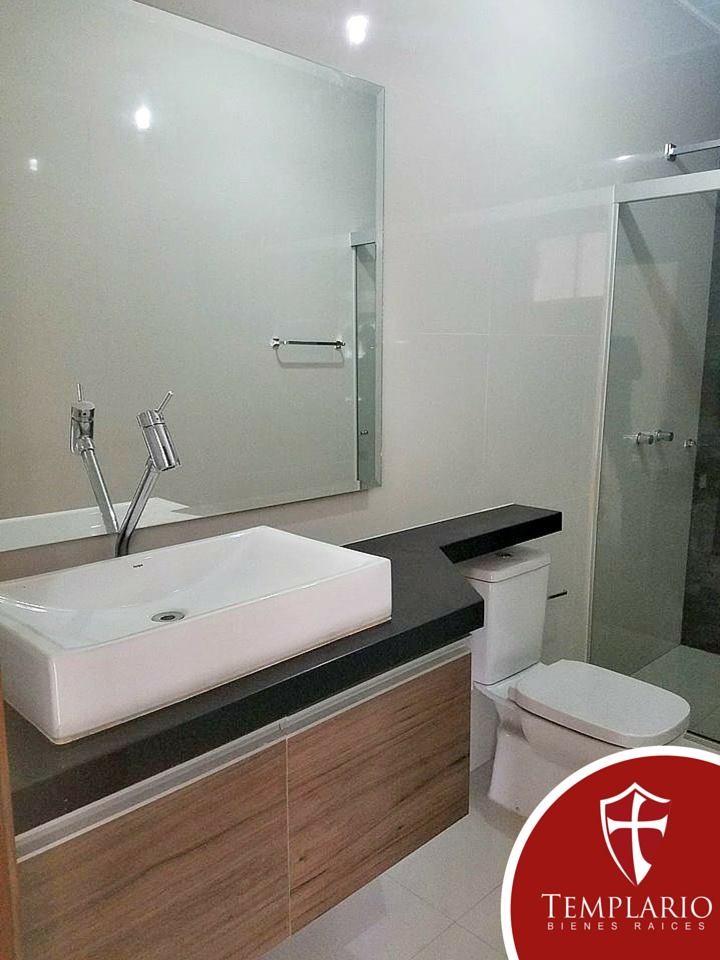Casa en VentaSéptimo anillo Zona Norte 4 dormitorios 4 baños 2 parqueos Foto 14