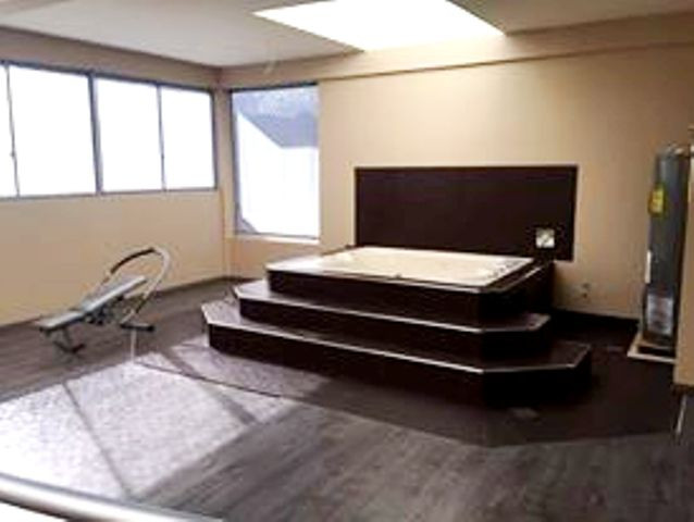 Casa en Calacoto en La Paz 6 dormitorios 5 baños  Foto 8
