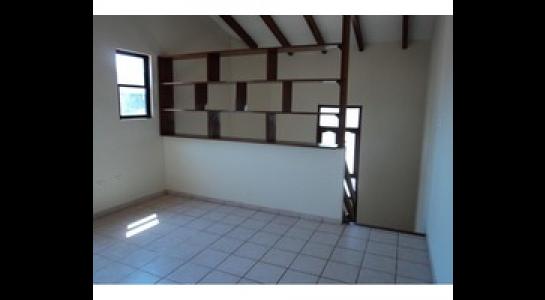 Casa Av. alemana y beni entre 5to y 6to anillo Foto 2