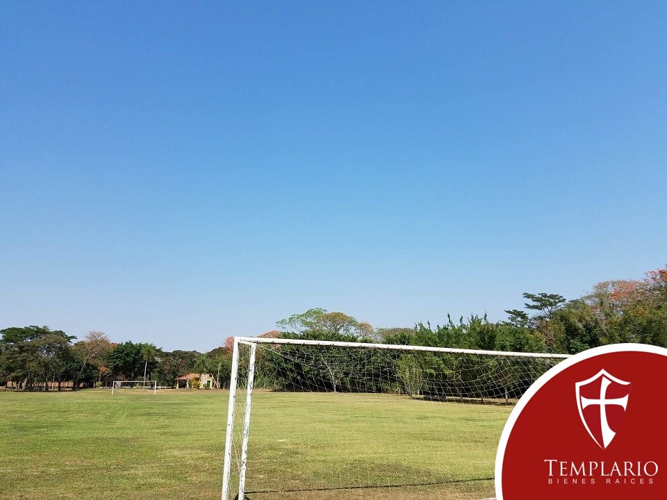 Casa en VentaZONA NORTE: Km 12 - CONDOMINIO CERRADO  3 dormitorios 6 baños 3 parqueos Foto 12