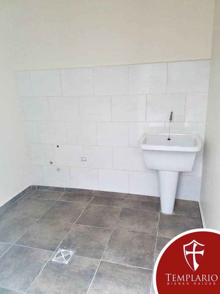 Casa en VentaSéptimo anillo Zona Norte 4 dormitorios 4 baños 2 parqueos Foto 6