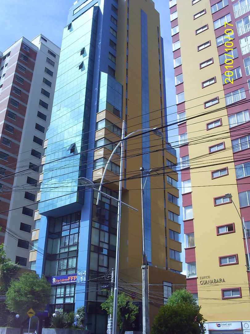 Oficina en San Jorge en La Paz 4 dormitorios 2 baños  Foto 1