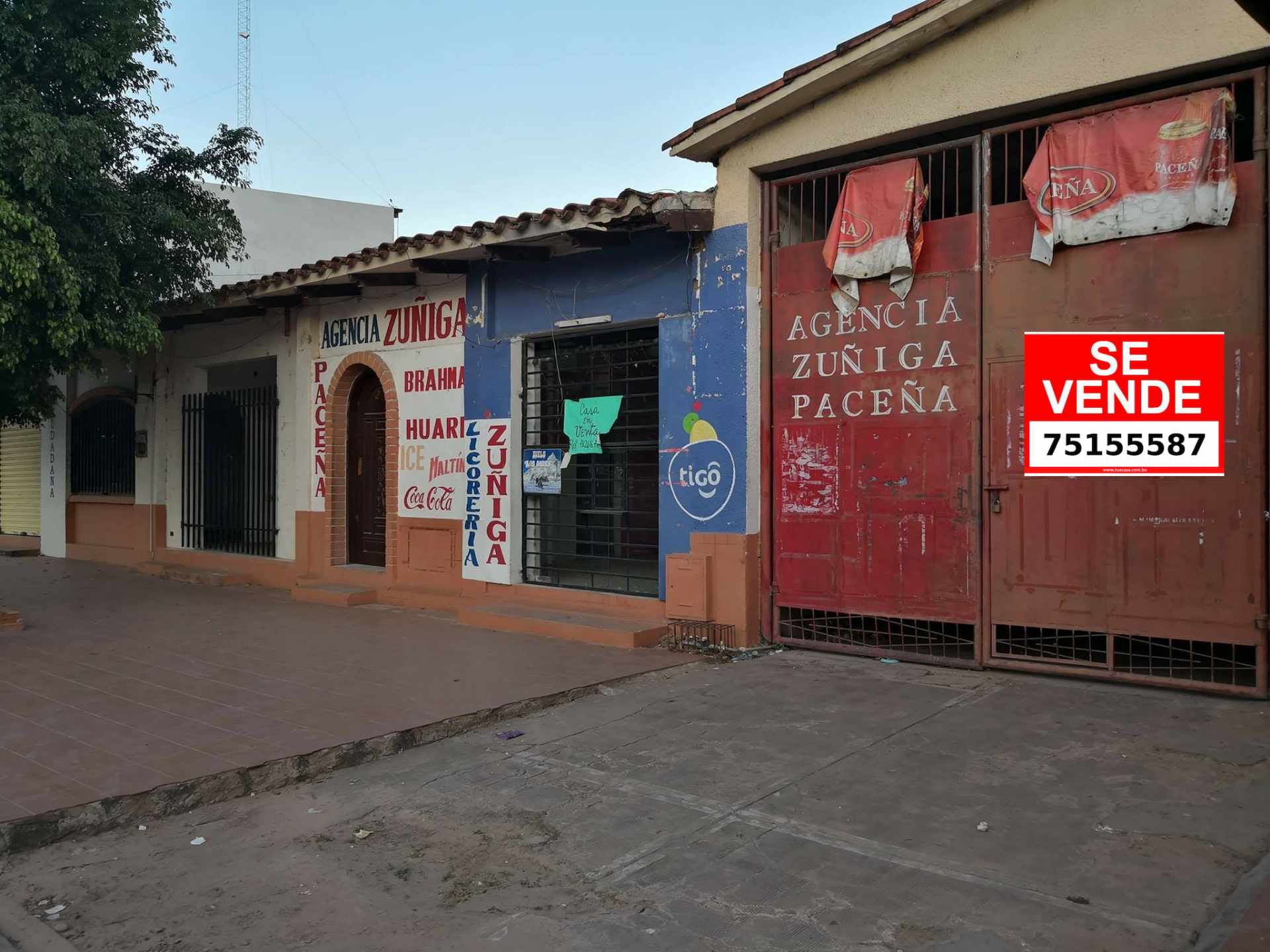 Casa en VentaZona Central Calle Oruro entre Av. Mendez Arcos y Capitán Manchego a 20 metros del mercado central. Foto 1