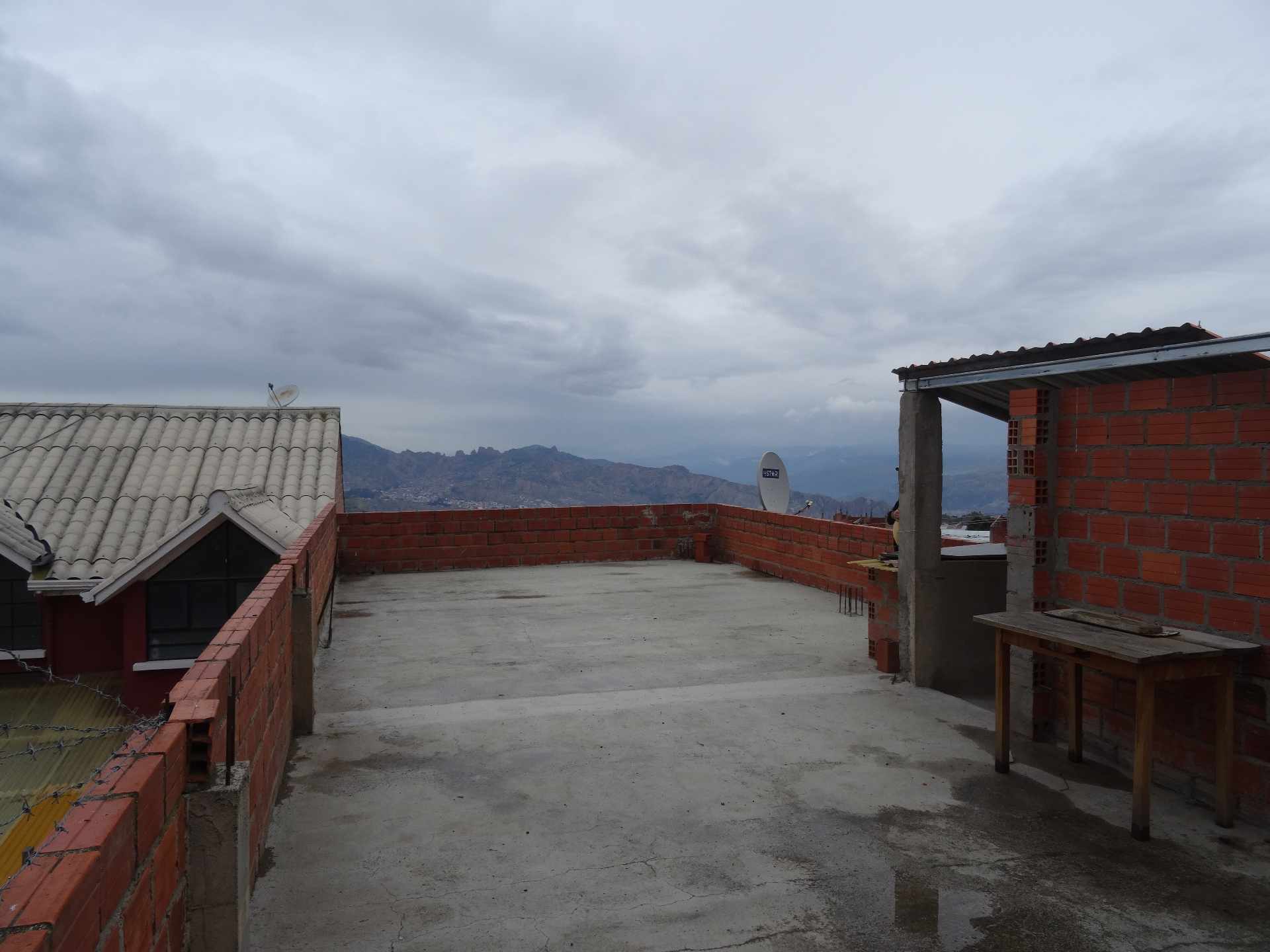 Casa en Pampahasi en La Paz 2 dormitorios 2 baños 2 parqueos Foto 9