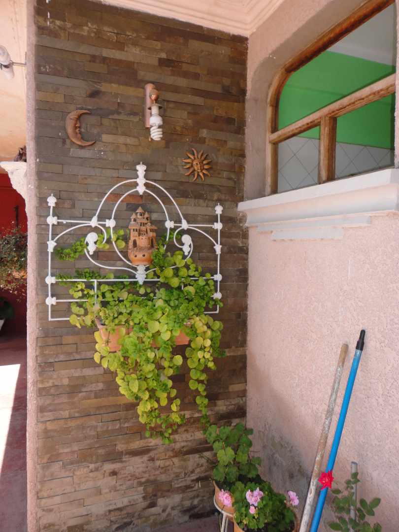 Casa en 4 de Julio en Tarija 4 dormitorios 1 baños 2 parqueos Foto 2