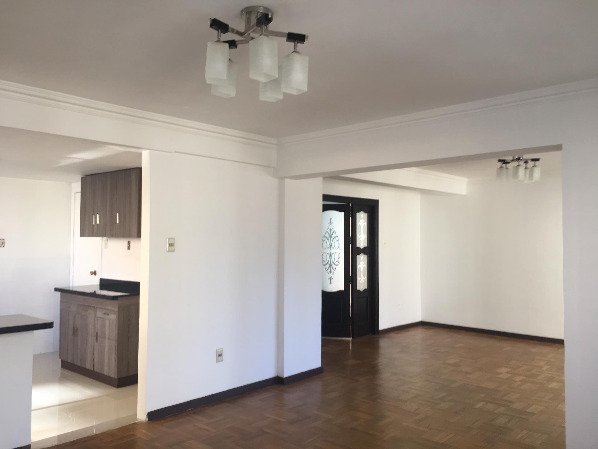 Departamento en Sopocachi en La Paz 4 dormitorios 4 baños  Foto 47