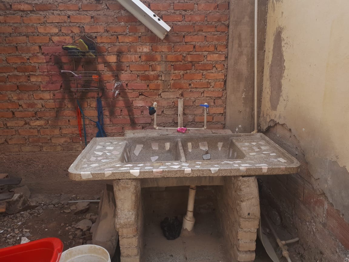 Casa en VentaAv. Victor Ustariz, sumumpaya sud 10 dormitorios 2 baños 5 parqueos Foto 3