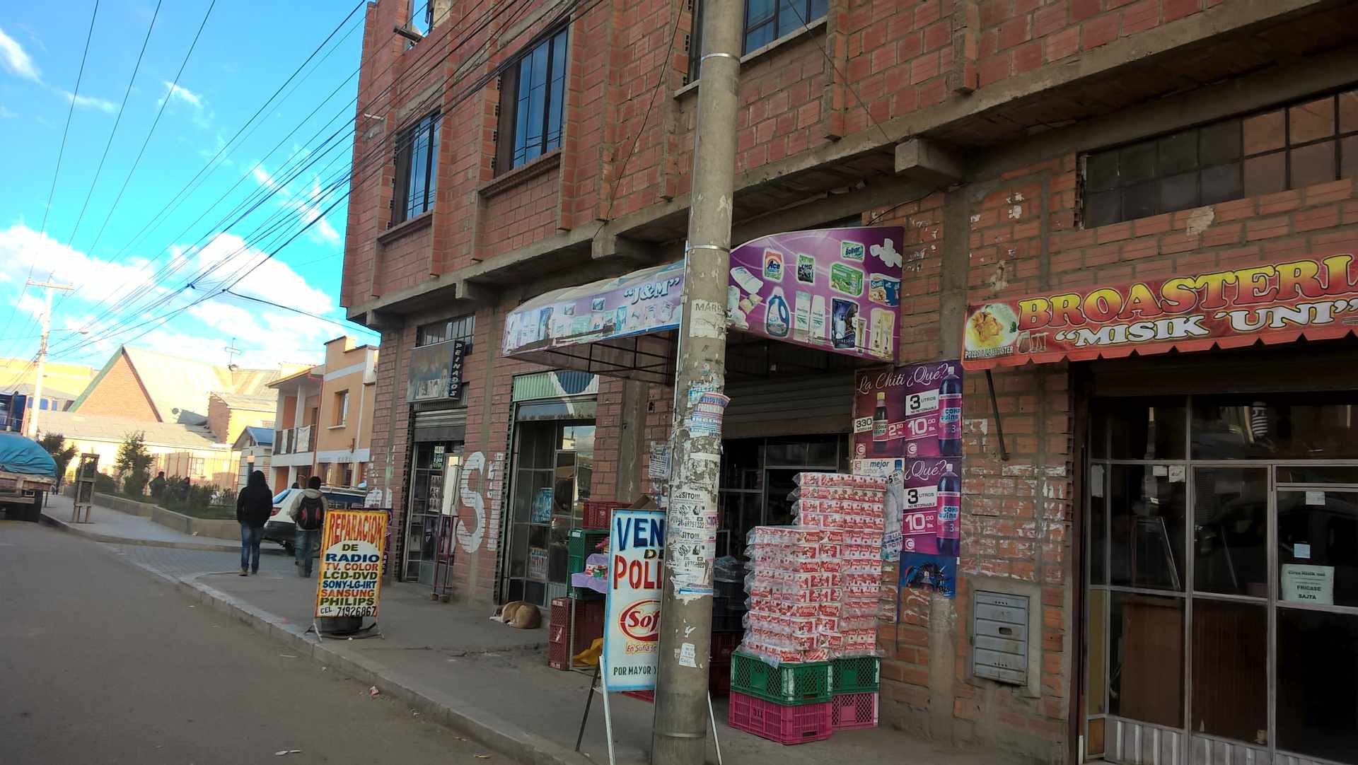 Casa Avenida Bolivia esquina calle 5 zona Bolívar Municipal  cerca al Cruce Villa Adela El Alto La Paz Foto 2