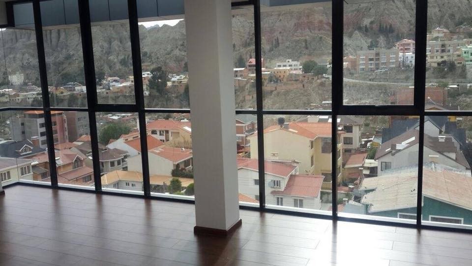 Departamento en Irpavi en La Paz 2 dormitorios 3 baños 1 parqueos Foto 10