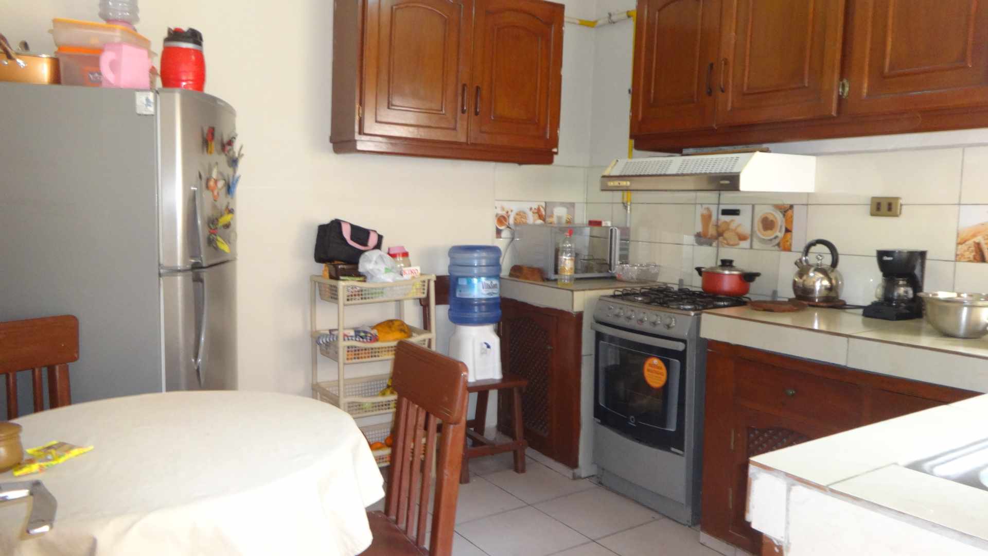 Casa en Entre 1er y 2do anillo Este en Santa Cruz de la Sierra 3 dormitorios 2 baños 2 parqueos Foto 14