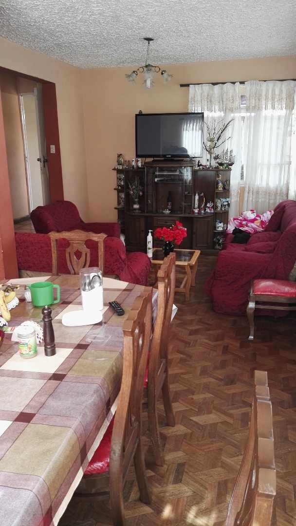 Casa en Tupuraya en Cochabamba 4 dormitorios 3 baños 1 parqueos Foto 16