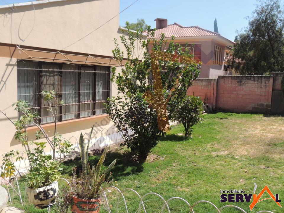 Casa en Alalay en Cochabamba 5 dormitorios 4 baños 5 parqueos Foto 2