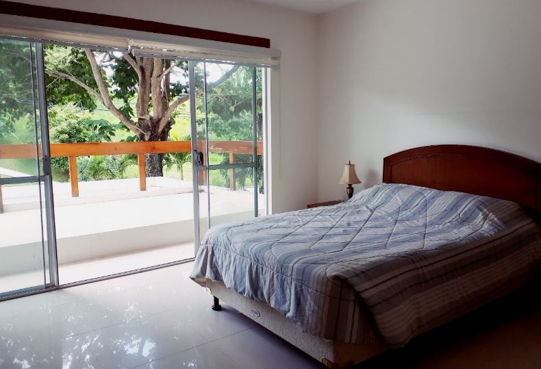 Casa en Urubó en Santa Cruz de la Sierra 4 dormitorios 6 baños 4 parqueos Foto 7