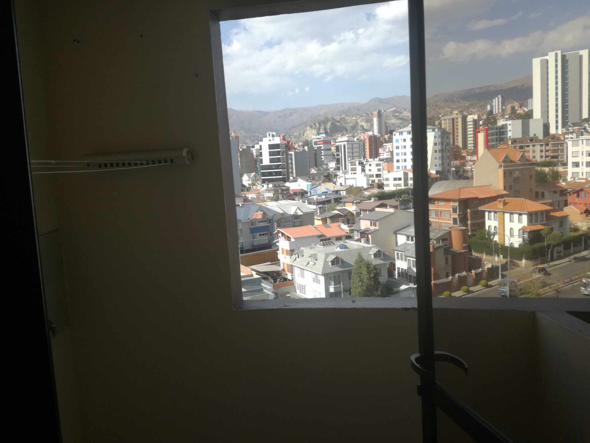 Departamento en AlquilerAv. Monseñor Quiroz 3 dormitorios 3 baños 1 parqueos Foto 11