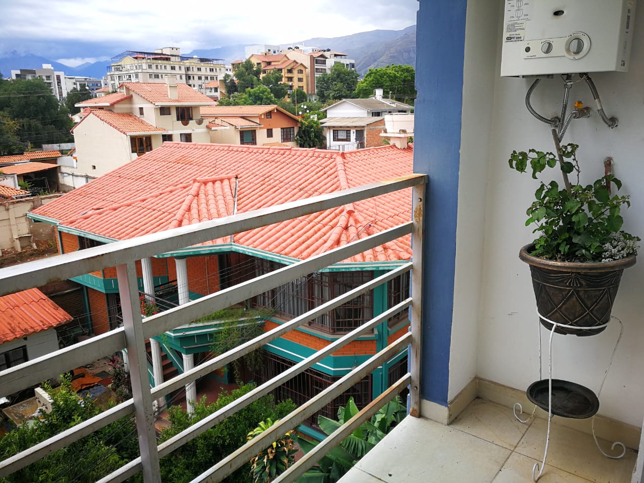 Departamento en Queru Queru en Cochabamba 2 dormitorios 2 baños  Foto 7