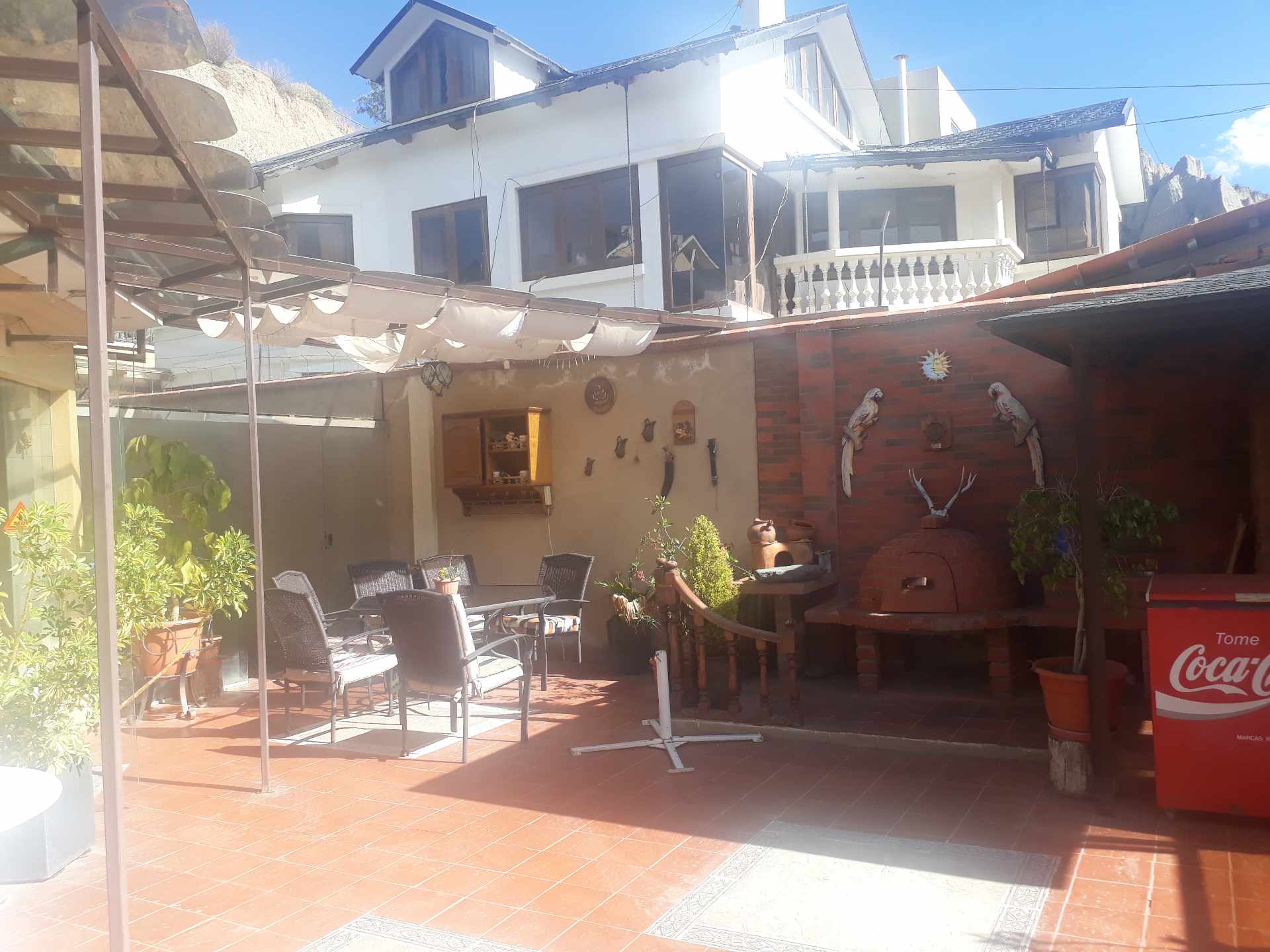 Casa en Auquisamaña en La Paz 5 dormitorios 6 baños 3 parqueos Foto 2