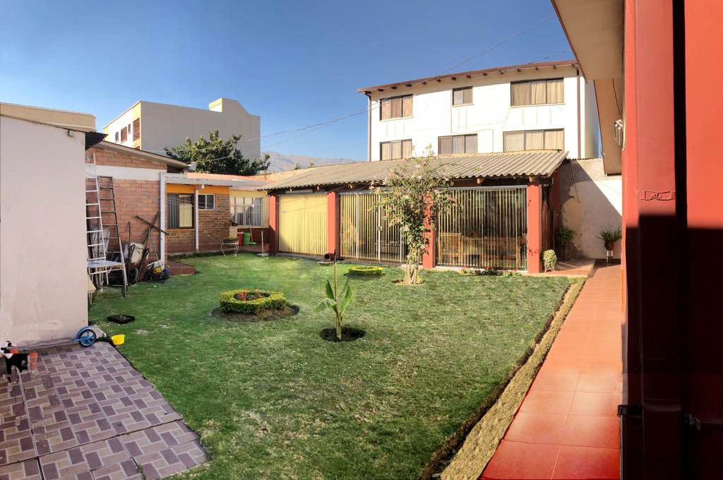 Casa en Cala Cala en Cochabamba 5 dormitorios 3 baños 2 parqueos Foto 3