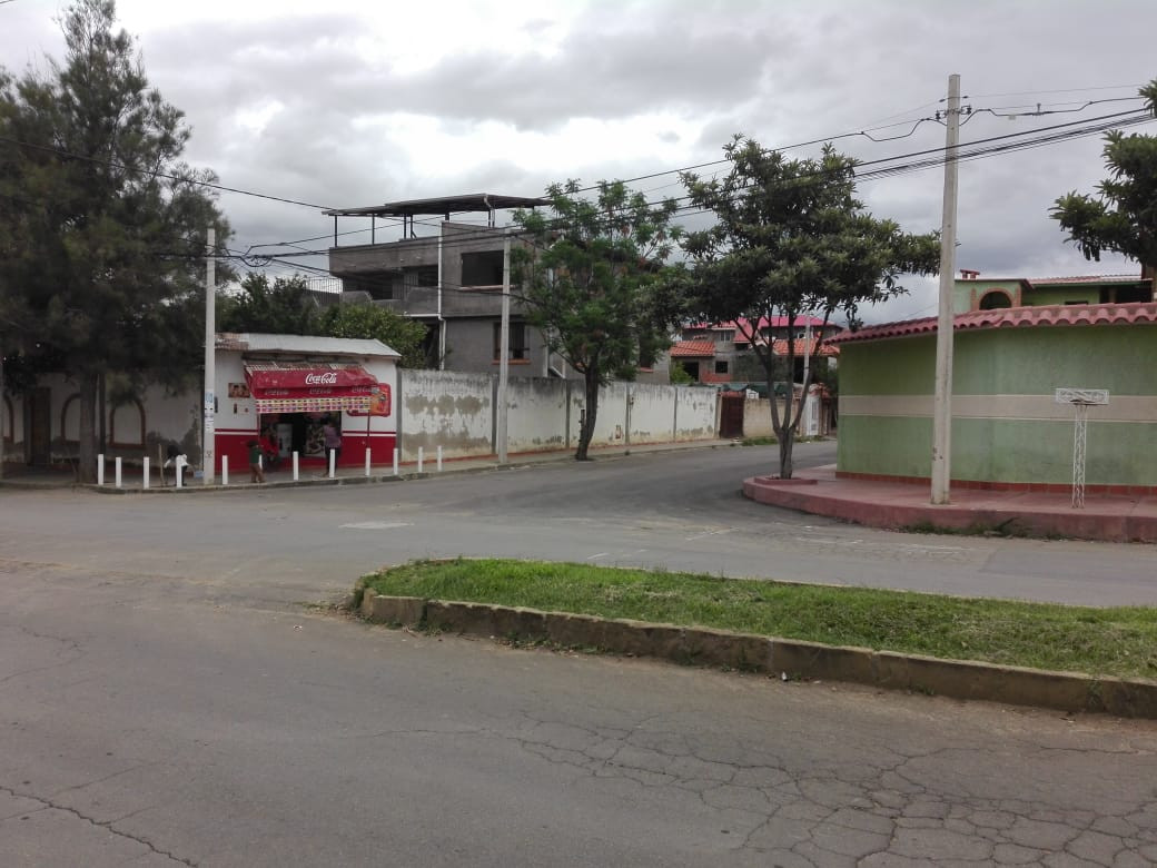 Terreno en SENAC en Tarija    Foto 4