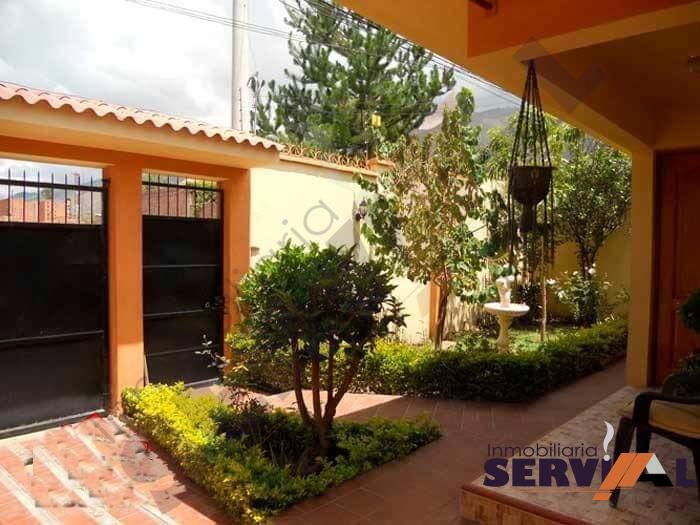 Casa CASA EN VENTA CON DEPARTAMENTO AUXILIAR INMEDIACIONES DEL KM 5 AV. CIRCUNVALACIÓN Foto 6