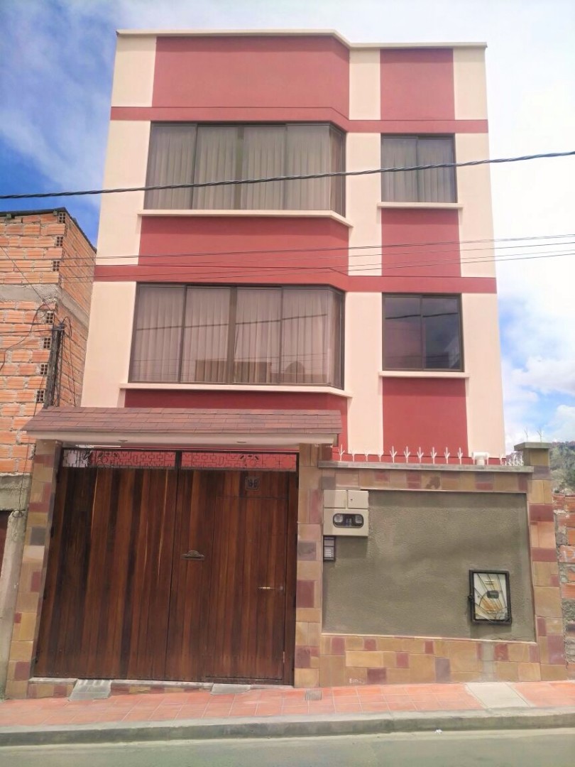 Casa en Bella Vista en La Paz 5 dormitorios 4 baños 1 parqueos Foto 1