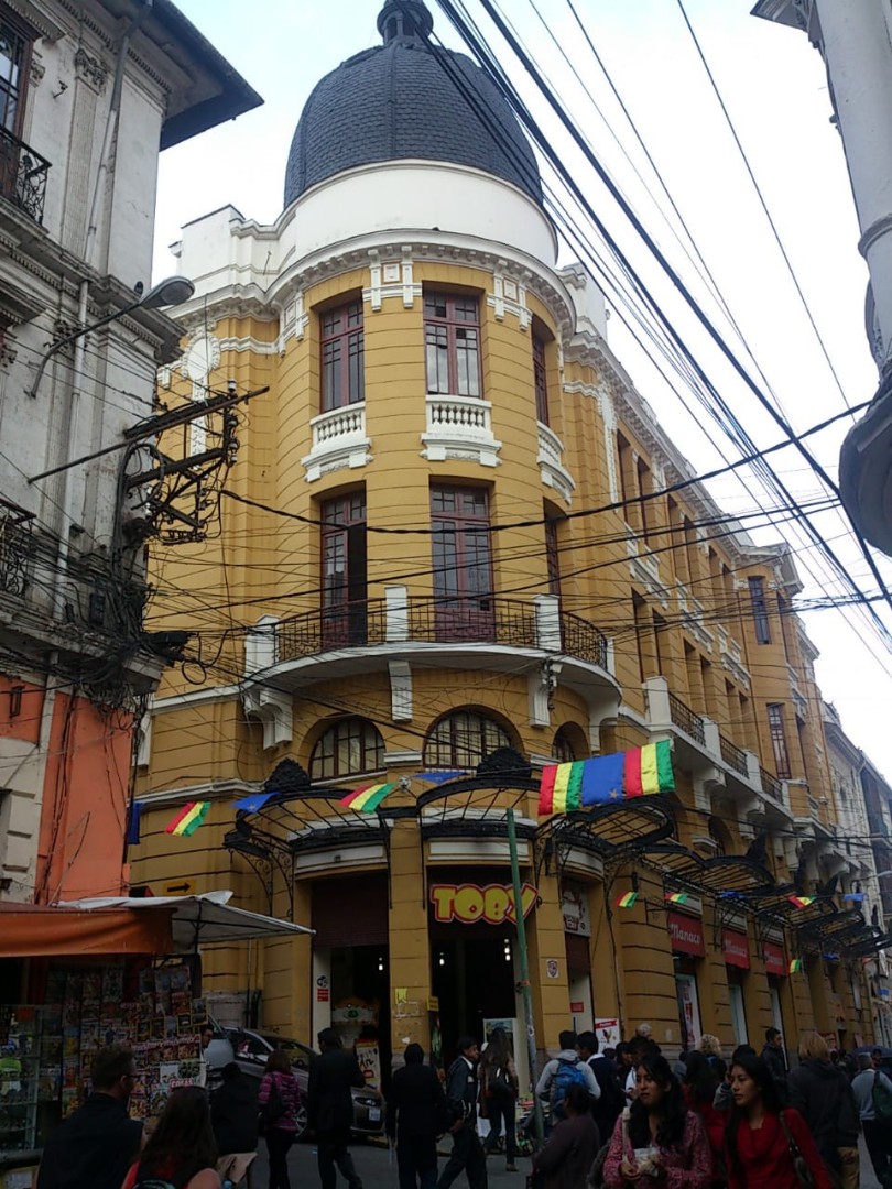 Casa Calle Comercio / Genaro Sanjinés Foto 14