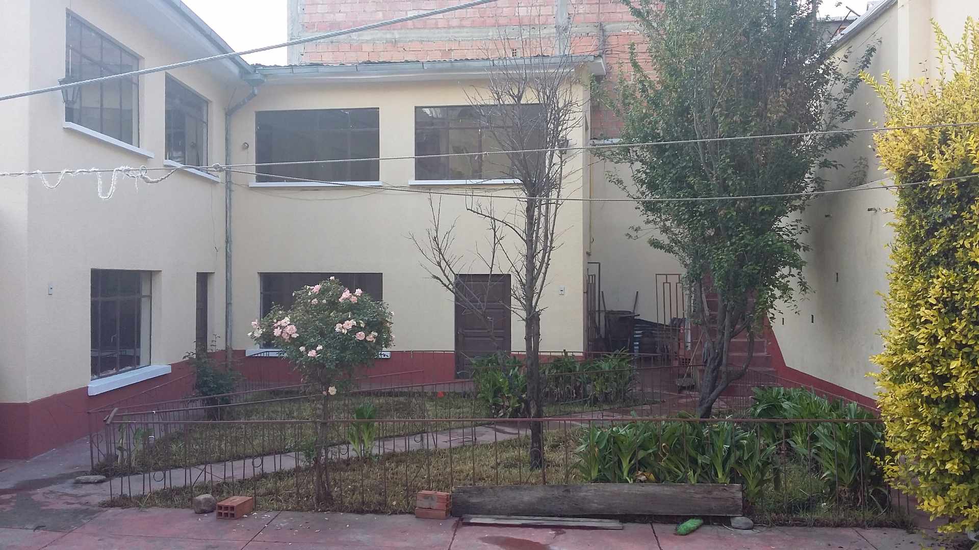 Casa en VentaVilla San Antonio bajo c 10de noviembre Nr59 altura calle 4 6 dormitorios 3 baños 1 parqueos Foto 2