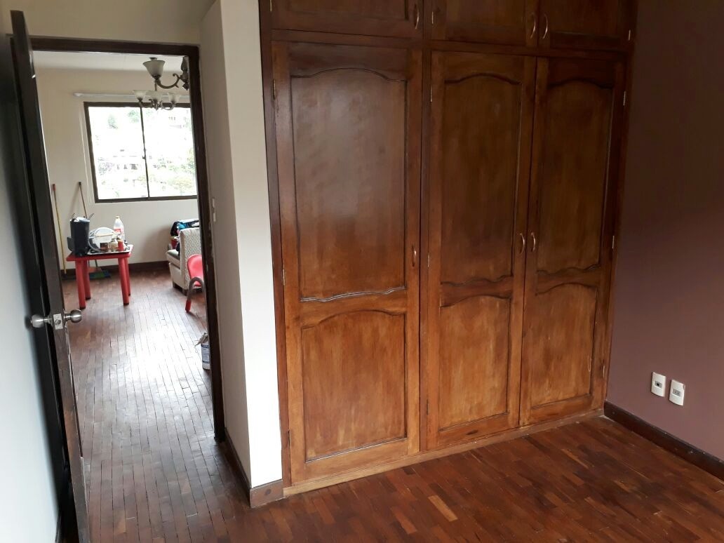 Departamento en AnticréticoIrpavi, calle 16A Edificio Excelsior 2 dormitorios 1 baños  Foto 4