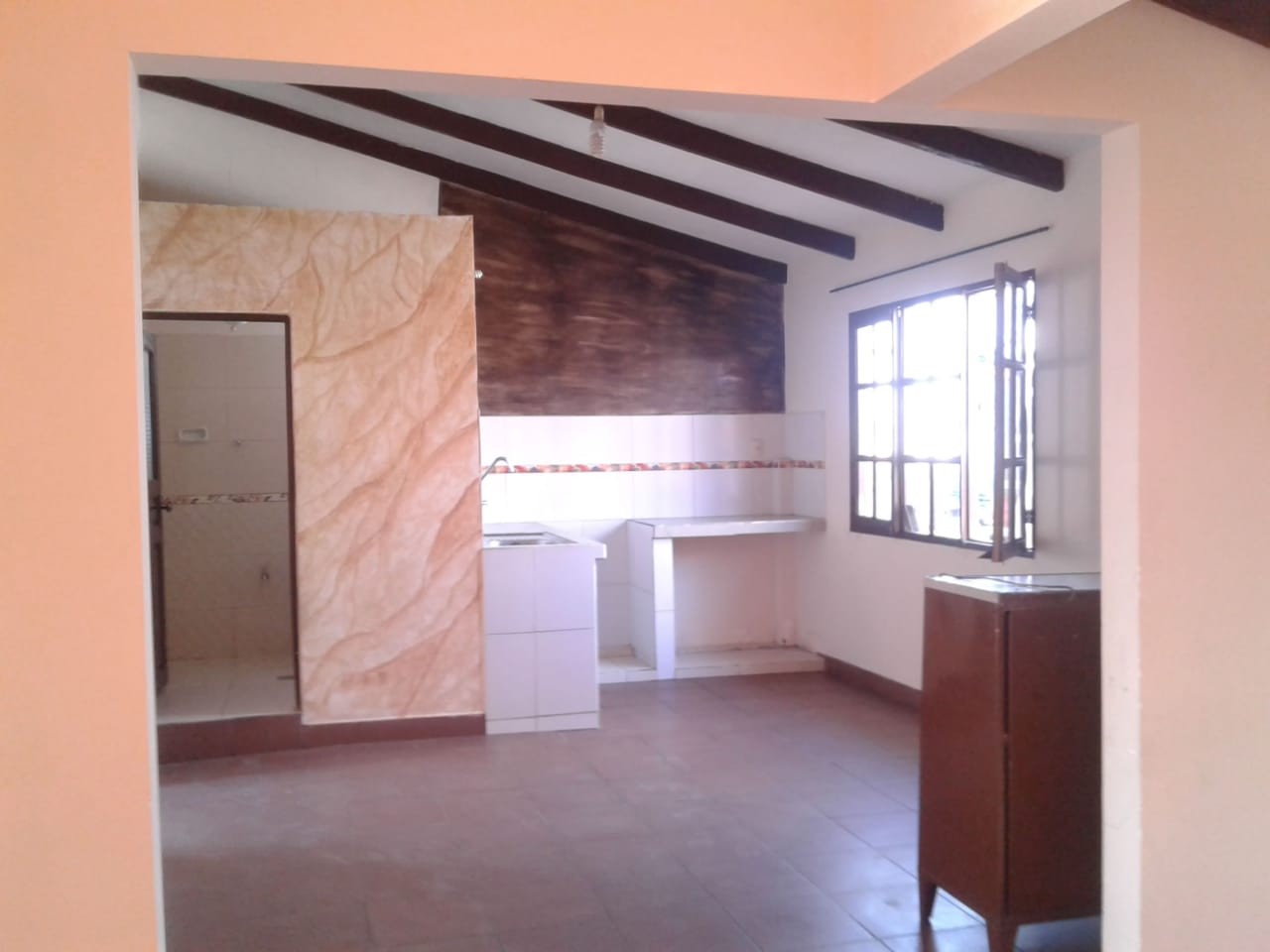 Departamento en AlquilerUbicacion: zona stadium patria, calle German Busch. 3 dormitorios 1 baños  Foto 1