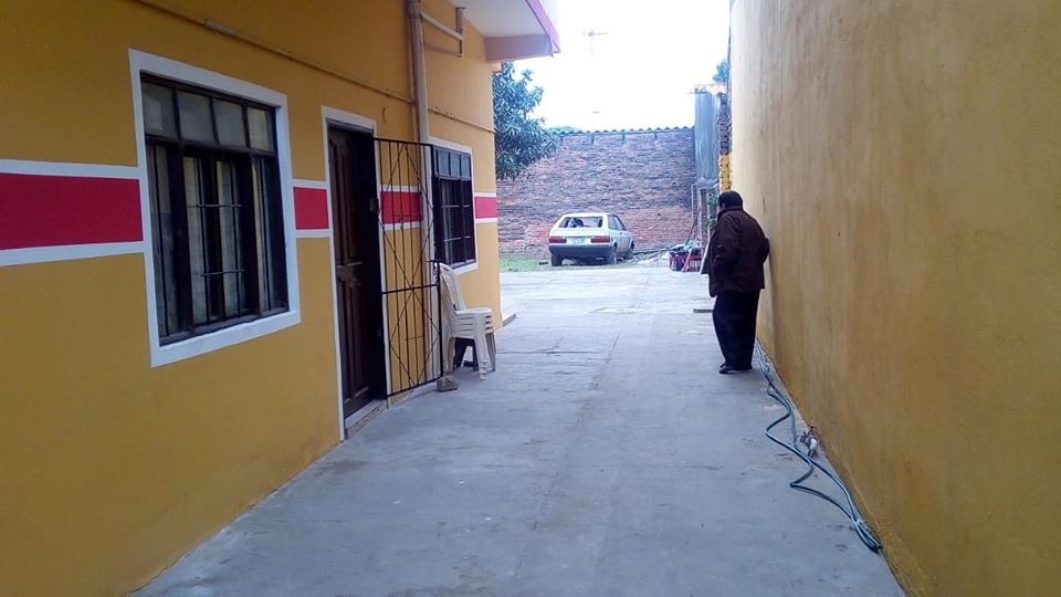Casa en VentaAv. Bolivia entre 6to y 7mo anillo zona este  3 dormitorios 2 baños 2 parqueos Foto 7