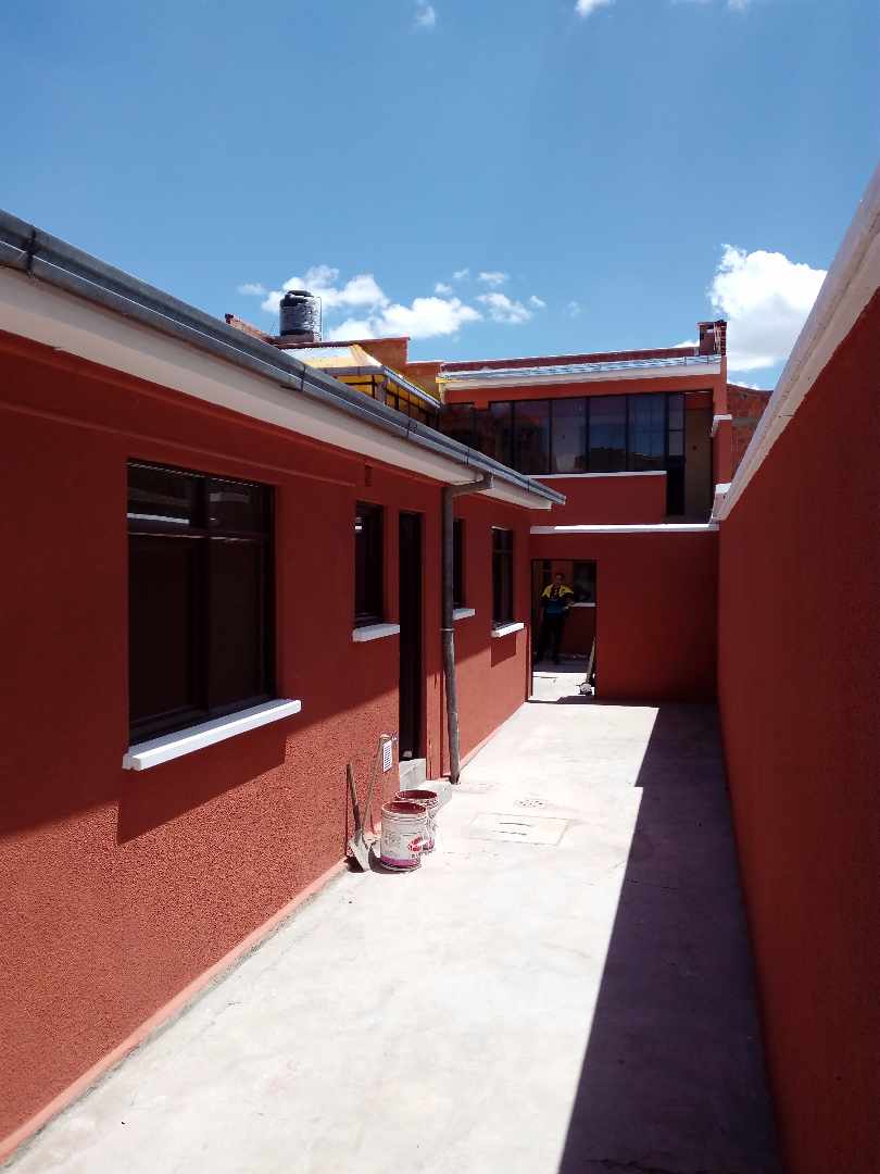 Casa en VentaUrb. 16 de Febrero, Rio Seco; Ciudad de El Alto 5 dormitorios 3 baños 2 parqueos Foto 5