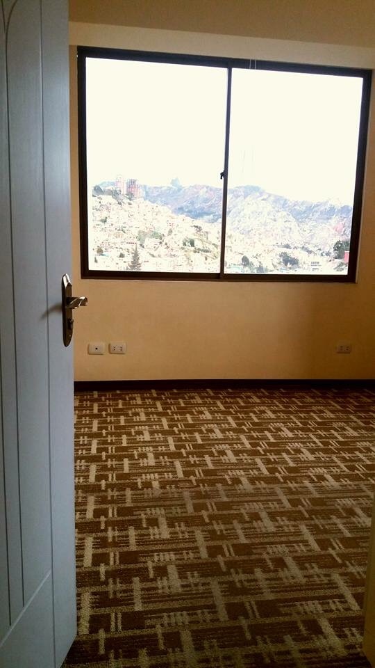 Departamento en Obrajes en La Paz 2 dormitorios 2 baños  Foto 3